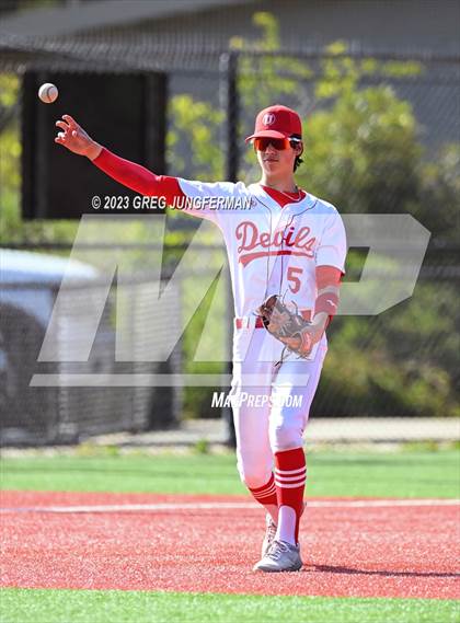 Thumbnail 1 in Etna @ University (CIF Northern Regional Semi) photogallery.
