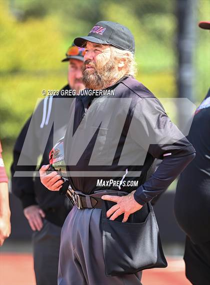 Thumbnail 3 in Etna @ University (CIF Northern Regional Semi) photogallery.