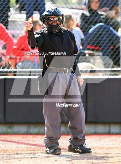 Thumbnail 3 in Etna @ University (CIF Northern Regional Semi) photogallery.