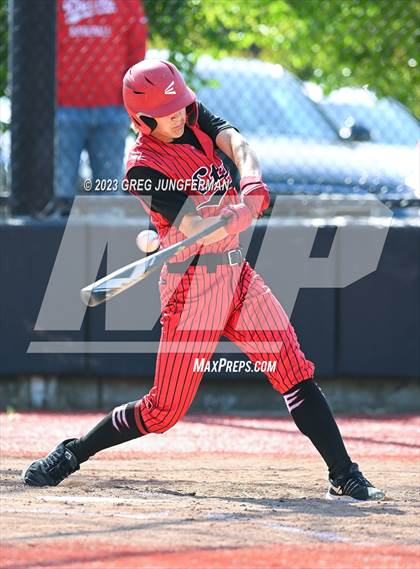 Thumbnail 2 in Etna @ University (CIF Northern Regional Semi) photogallery.