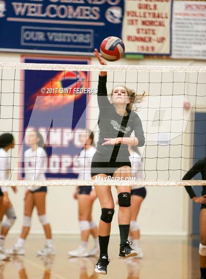 Thumbnail 2 in Miramonte @ Campolindo photogallery.