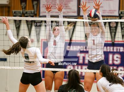 Thumbnail 3 in Miramonte @ Campolindo photogallery.