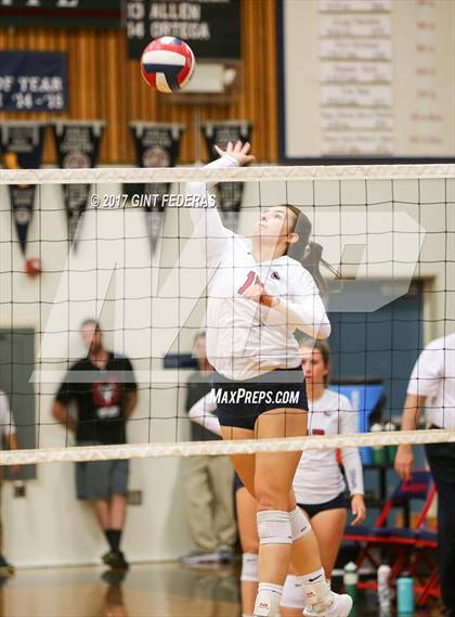 Thumbnail 1 in Miramonte @ Campolindo photogallery.