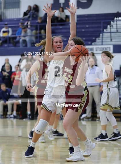 Thumbnail 3 in Bishop Watterson @ Teays Valley photogallery.