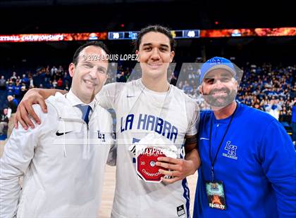 Thumbnail 3 in La Habra vs. St. Bonaventure (CIF SS DIV 3AA Championship) photogallery.