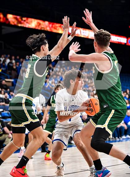 Thumbnail 1 in La Habra vs. St. Bonaventure (CIF SS DIV 3AA Championship) photogallery.