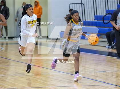 Thumbnail 2 in Arlington Christian vs Alcovy (Legends Classic Showdown) photogallery.