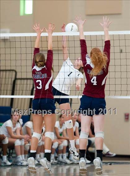 Thumbnail 3 in Horizon vs Tri-City Christian (CIF SDS D5 Final) photogallery.