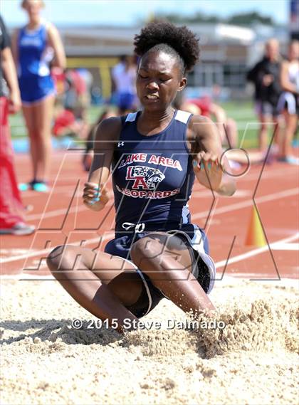 Thumbnail 2 in LHSAA Regional Meet photogallery.