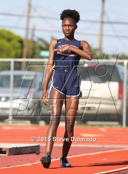 Thumbnail 2 in LHSAA Regional Meet photogallery.