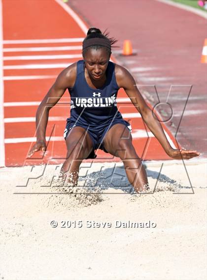 Thumbnail 1 in LHSAA Regional Meet photogallery.