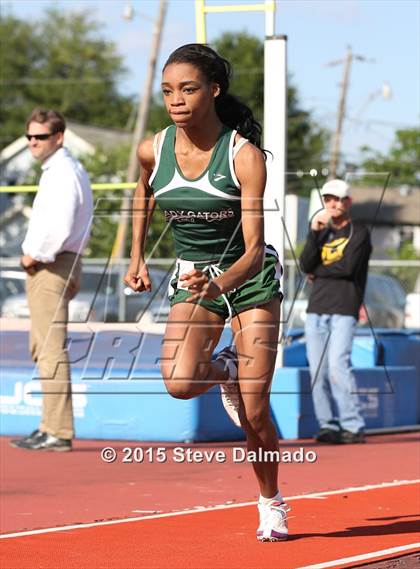 Thumbnail 3 in LHSAA Regional Meet photogallery.