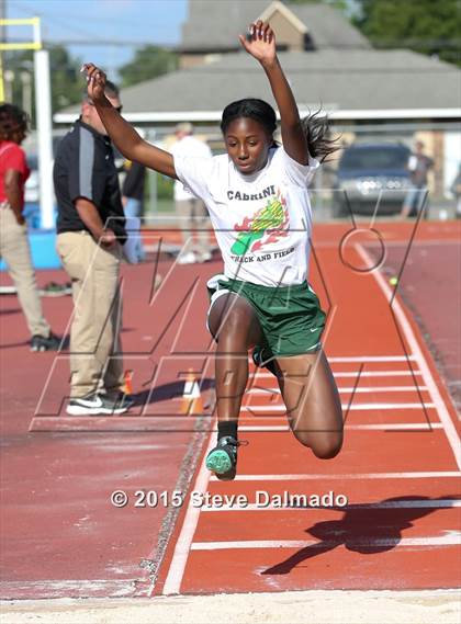 Thumbnail 2 in LHSAA Regional Meet photogallery.