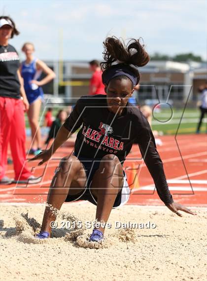 Thumbnail 3 in LHSAA Regional Meet photogallery.