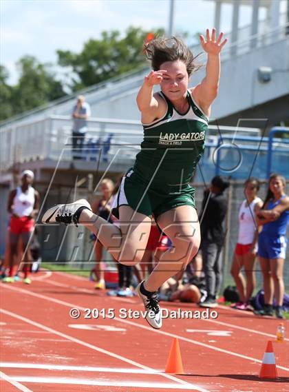 Thumbnail 2 in LHSAA Regional Meet photogallery.