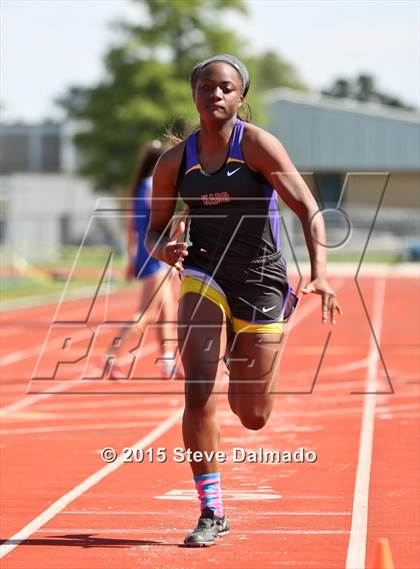 Thumbnail 1 in LHSAA Regional Meet photogallery.