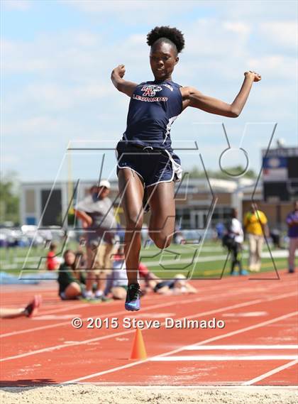 Thumbnail 3 in LHSAA Regional Meet photogallery.