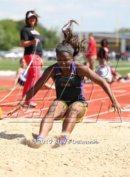 Thumbnail 2 in LHSAA Regional Meet photogallery.