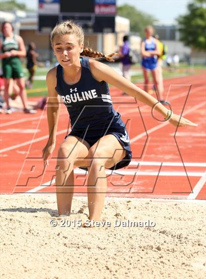 Thumbnail 1 in LHSAA Regional Meet photogallery.