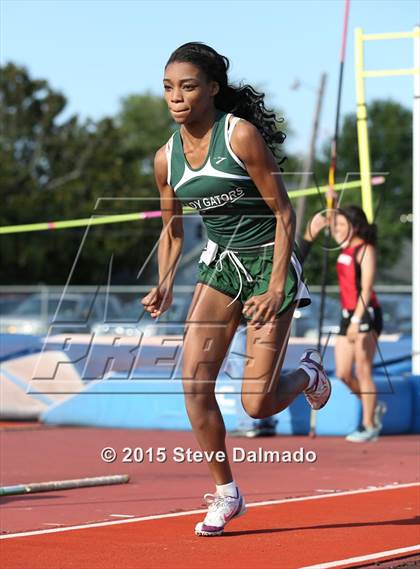 Thumbnail 3 in LHSAA Regional Meet photogallery.