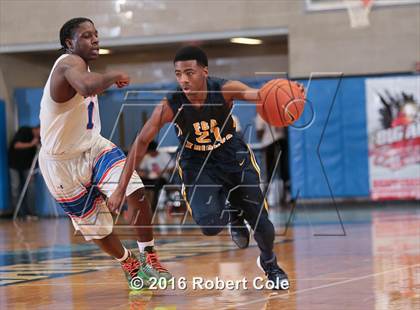 Thumbnail 2 in Friendship Collegiate Academy @ Cardozo photogallery.
