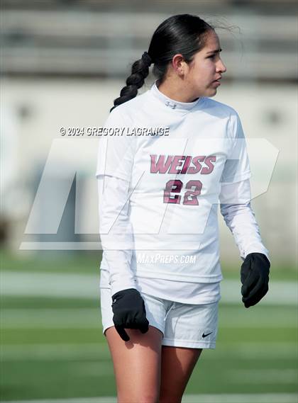 Thumbnail 2 in Weiss vs Wakeland photogallery.