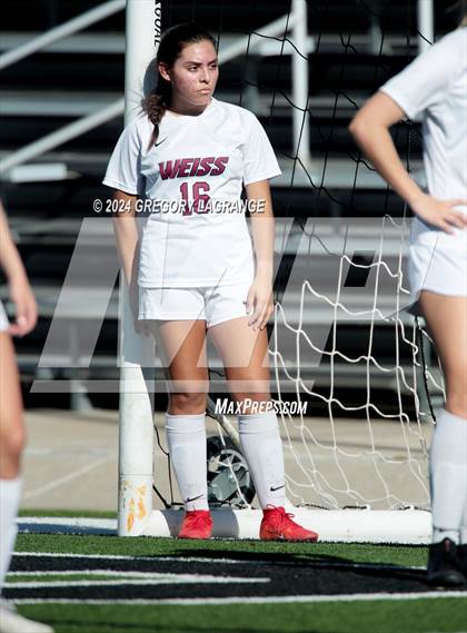 Thumbnail 1 in Weiss vs Wakeland photogallery.