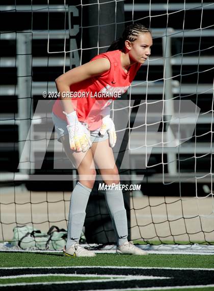 Thumbnail 3 in Weiss vs Wakeland photogallery.
