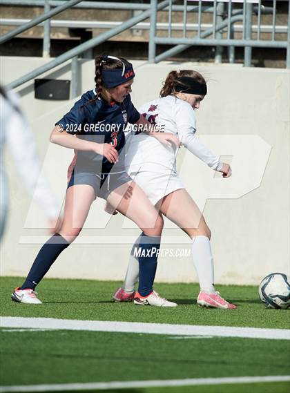 Thumbnail 1 in Weiss vs Wakeland photogallery.