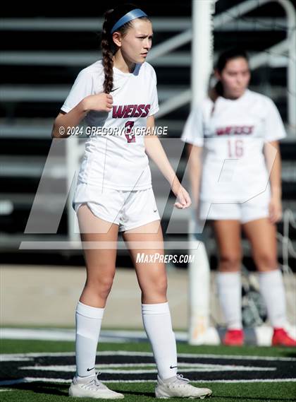 Thumbnail 2 in Weiss vs Wakeland photogallery.