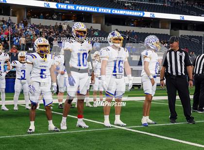 Thumbnail 2 in Oakwood @ Jayton (UIL 1A Division II Football Final) photogallery.
