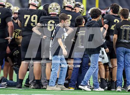 Thumbnail 1 in Oakwood @ Jayton (UIL 1A Division II Football Final) photogallery.