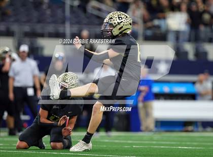 Thumbnail 2 in Oakwood @ Jayton (UIL 1A Division II Football Final) photogallery.