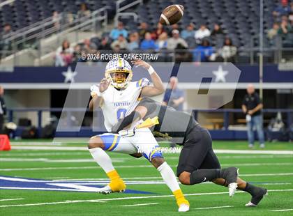 Thumbnail 2 in Oakwood @ Jayton (UIL 1A Division II Football Final) photogallery.