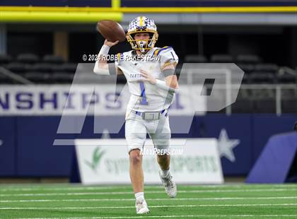 Thumbnail 2 in Oakwood @ Jayton (UIL 1A Division II Football Final) photogallery.