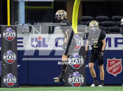 Thumbnail 1 in Oakwood @ Jayton (UIL 1A Division II Football Final) photogallery.