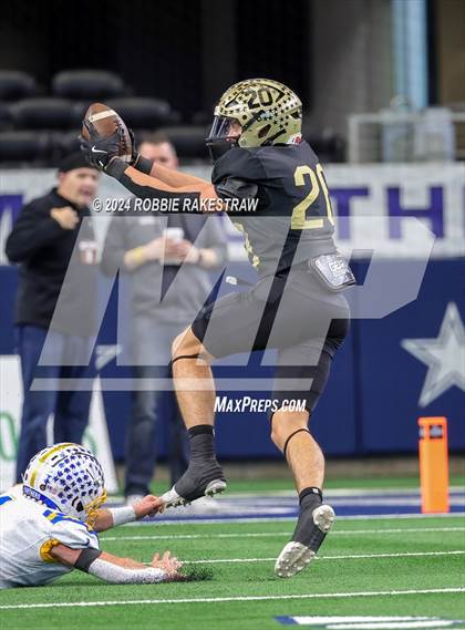 Thumbnail 1 in Oakwood @ Jayton (UIL 1A Division II Football Final) photogallery.