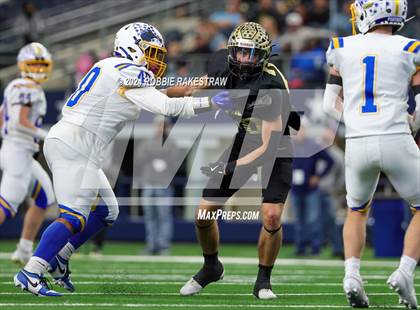 Thumbnail 3 in Oakwood @ Jayton (UIL 1A Division II Football Final) photogallery.