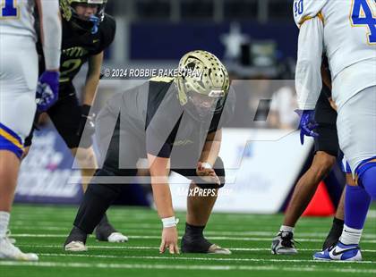 Thumbnail 3 in Oakwood @ Jayton (UIL 1A Division II Football Final) photogallery.