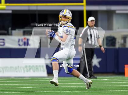 Thumbnail 3 in Oakwood @ Jayton (UIL 1A Division II Football Final) photogallery.