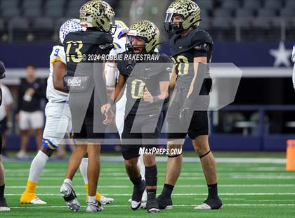 Thumbnail 3 in Oakwood @ Jayton (UIL 1A Division II Football Final) photogallery.