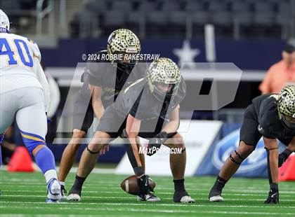 Thumbnail 1 in Oakwood @ Jayton (UIL 1A Division II Football Final) photogallery.