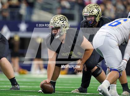 Thumbnail 2 in Oakwood @ Jayton (UIL 1A Division II Football Final) photogallery.