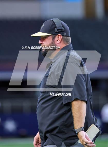 Thumbnail 1 in Oakwood @ Jayton (UIL 1A Division II Football Final) photogallery.