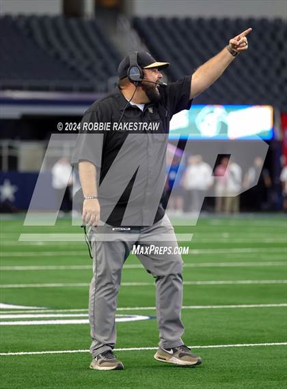 Thumbnail 2 in Oakwood @ Jayton (UIL 1A Division II Football Final) photogallery.