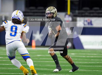 Thumbnail 1 in Oakwood @ Jayton (UIL 1A Division II Football Final) photogallery.