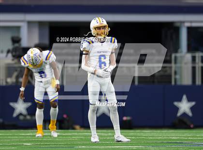Thumbnail 1 in Oakwood @ Jayton (UIL 1A Division II Football Final) photogallery.