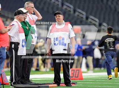 Thumbnail 3 in Oakwood @ Jayton (UIL 1A Division II Football Final) photogallery.