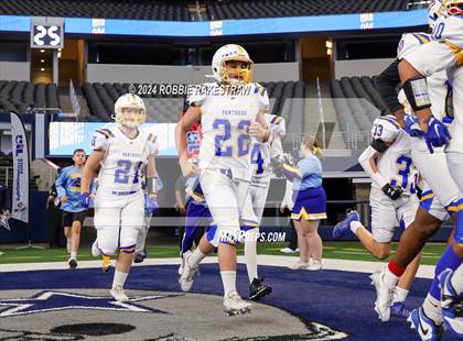 Thumbnail 2 in Oakwood @ Jayton (UIL 1A Division II Football Final) photogallery.
