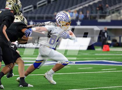 Thumbnail 3 in Oakwood @ Jayton (UIL 1A Division II Football Final) photogallery.